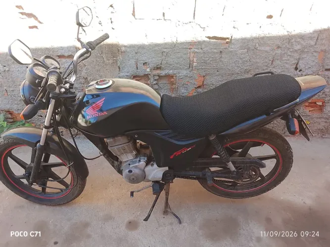Honda 125 ks em dias pagou transferi