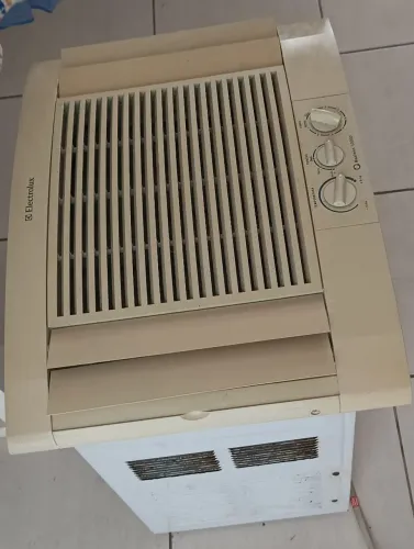 Ar-condicionado 10mil BTU Electrolux