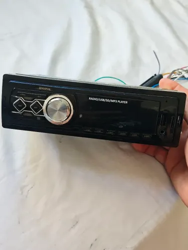 Rádio automotivo