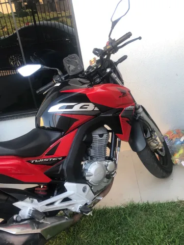 Vendo ou troco 160 novas