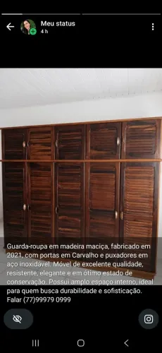 Guarda roupa de madeira