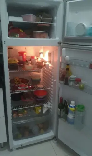 Geladeira pra vender hoje!