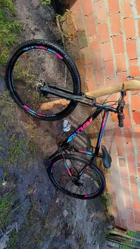 Bicicleta Aro 29 Aço Carbono Highlevel Freios a Disco Suspensão 21v