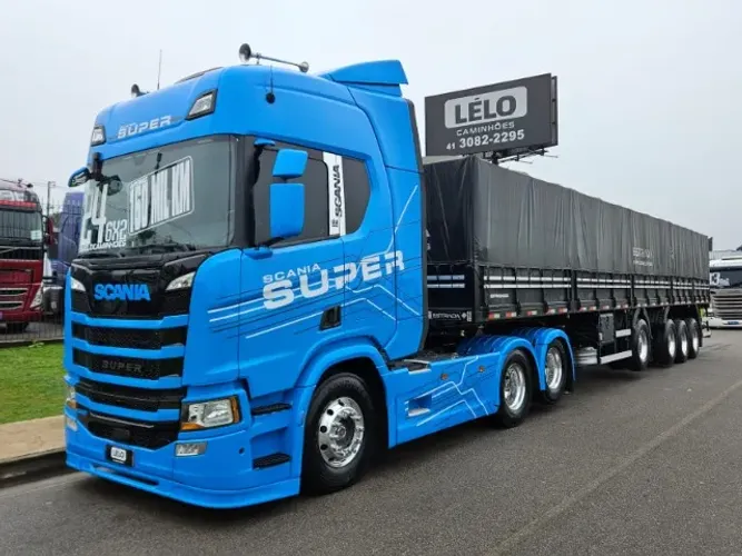 Scania R460 Super 6x2 Ano 2024 baixo km + 4 Eixo Graneleiro Estrada ano 24 0km c/pneus