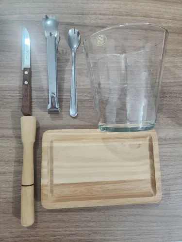 Kit Caipirinha Completo com Tábua, Copo e Utensílios 