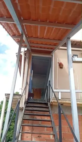 Telhado da estrutura metálica, PVC