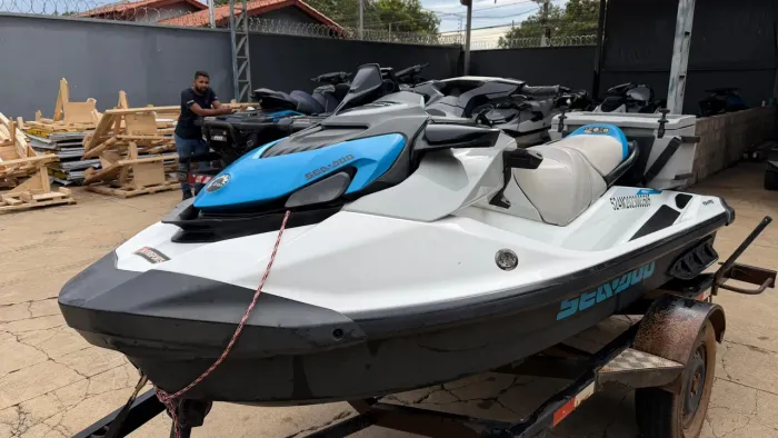 Jet Sea-Doo Fish Pro 130 