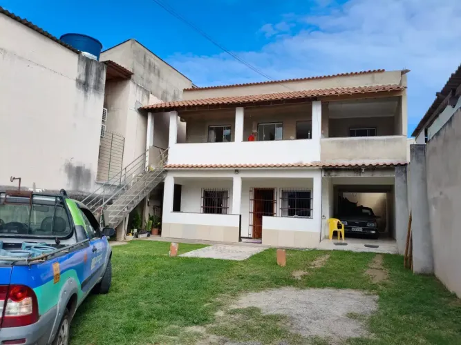 Casa Duplex para venda com 308 metros quadrados em Guaranhuns - Vila Velha - ES