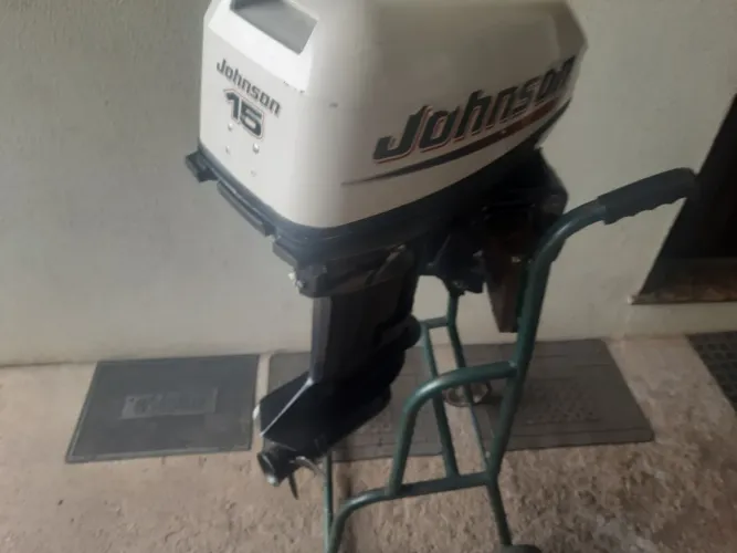 Motor jhonson 15 hp ótimo revisado 2001
