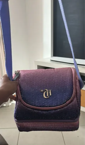 Lancheira com 2 Compartimentos da Capricho com Paetê na cor rosa e lilás