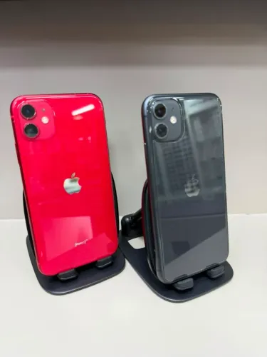 IPHONE 11 PRETO E VERMELHO