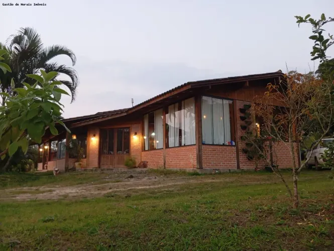 Casa para Venda em São João do Itaperiú, Braço da Serraria, 3 dormitórios, 1 suíte, 3 banh