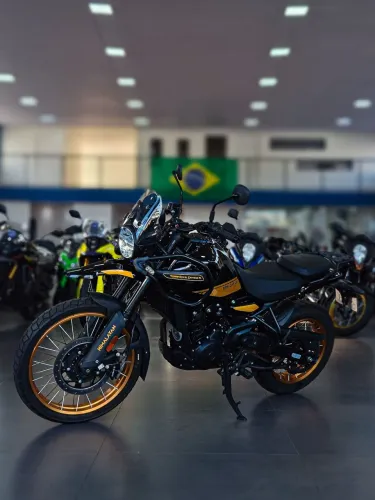 Royal Enfield Himalayan 450 cc