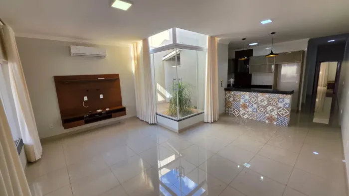 Casa 3 Quartos com 2 Suítes, Energia Solar e Área Gourmet Próxima à Havan - Palmas TO
