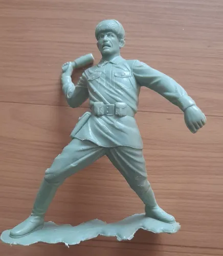~1970 Figura Boneco Antigo Soldado (Louis Marx & Co. Inc.) MCMLXIII | 13cm | Colecionador