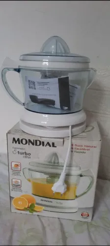 Vendo espremedor de fruta turbo ,R$100,00,novo na caixa.