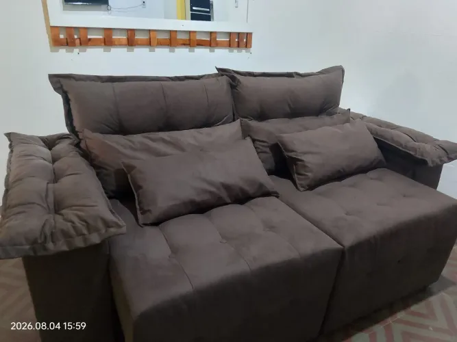 Sofá retrátil e reclinável
