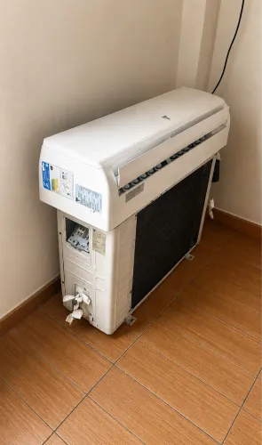 VENDO AR-CONDICIONADO SPLIT AUX 18.000 BTUs - R$ 1.000