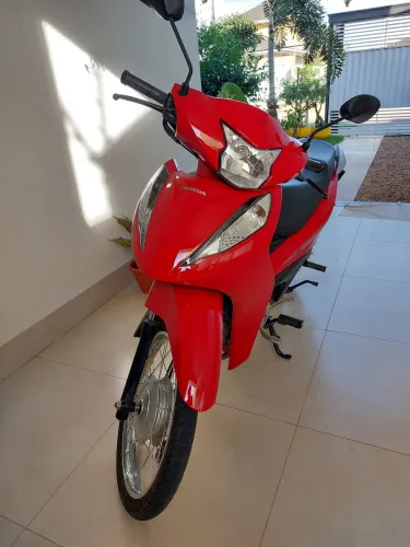 Honda biz 125 ES 2025