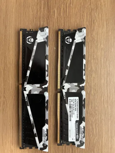 Memória DDR4 16GB (2x8) TEAM GROUP VULCAN 2666 CL18