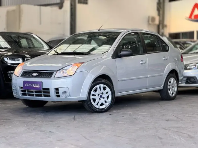 Ford Fiesta Sedan 1.0 8V Flex 4P 2009