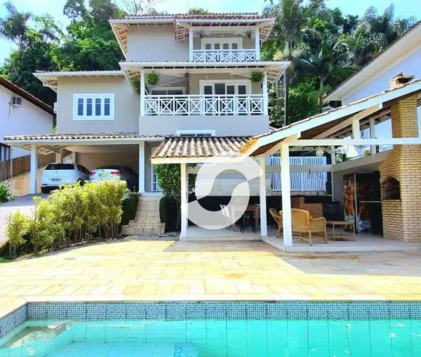 Casa com 4 dormitórios à venda, 427 m² por R$ 3.400.000,00 - Camboinhas - Niterói/RJ