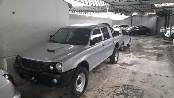 Mitsubishi L200 GL 2.5 4X4 CD Diesel 2012