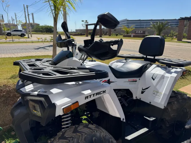 Quadriciclo MXF attack 200