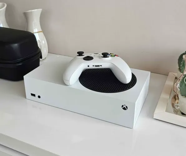 Xbox Series S 512 GB SSD + FC 26
