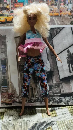 Barbie Fashionista - Cabelos Cacheados Loiros | Sem roupa original