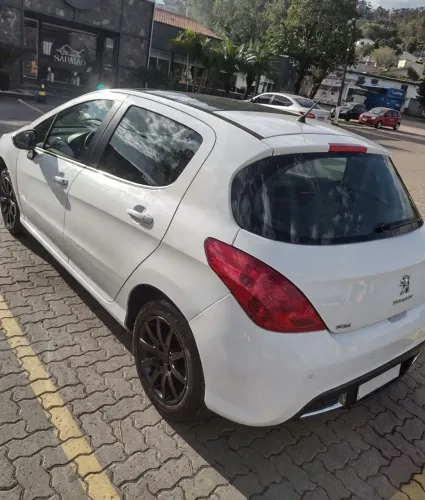 Peugeot 308 Active 1.6 Flex 16V 5P Mec. 2014