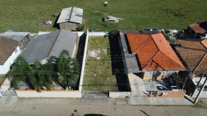 Lindo terreno na Armação de 169,00 m2