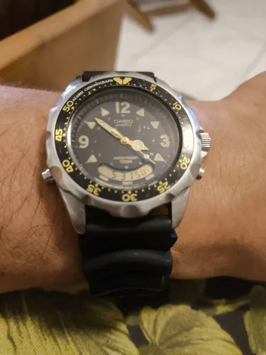 Relógio Casio AD-520 100m