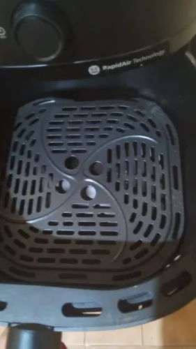 Vendo uma air fray por 3r50 reais nova de 4/5,interessados chamar no zap *44