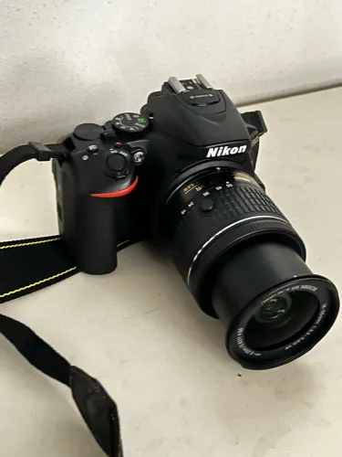 Vendo câmera Nikon D5600