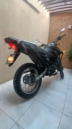 Crosser 2021 em perfeito estado