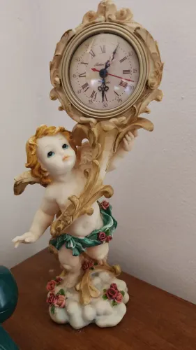 Antigo Anjo Decorarivo Resina com Relógio( Descrição abaixo)
