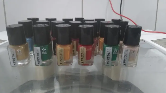ESMALTES PRETA GIL NOVO