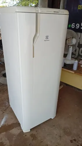 Geladeira frost free Electrolux
