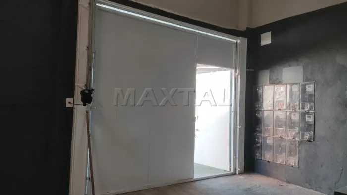 Galpão para locaÇão - Parada Inglesa com 110m², e um banheiro, ideal para depósito, logíst