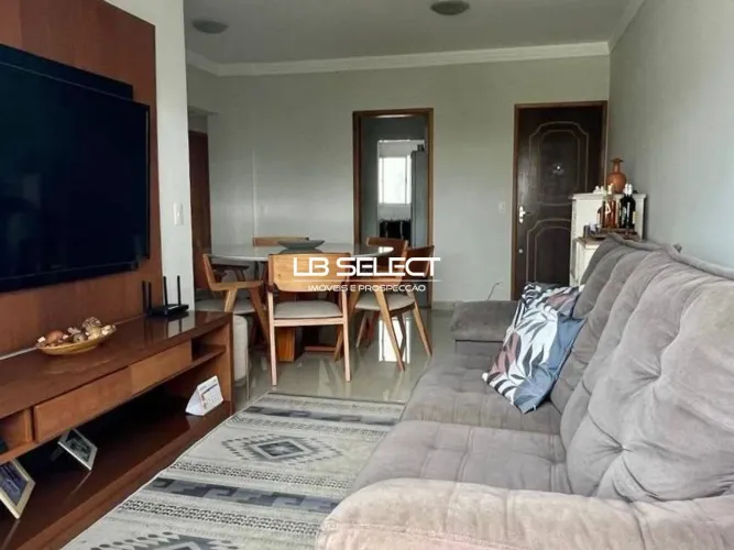 Apartamento no bairro Saraiva com tres quartos, uma suíte e duas vagas de garagem.