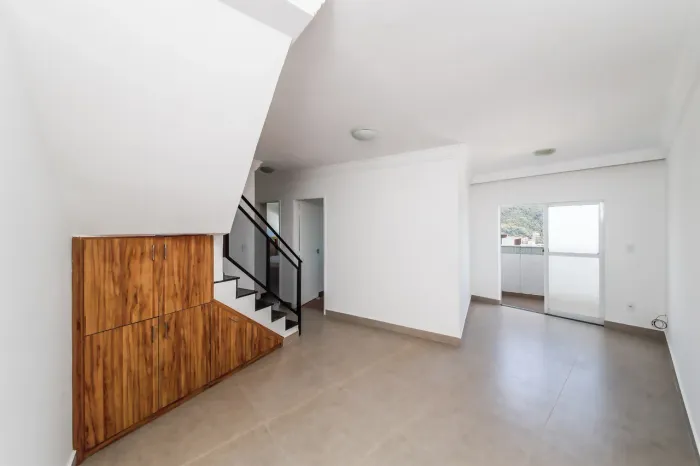 Cobertura duplex com terraço no Estrela Sul para venda e locação