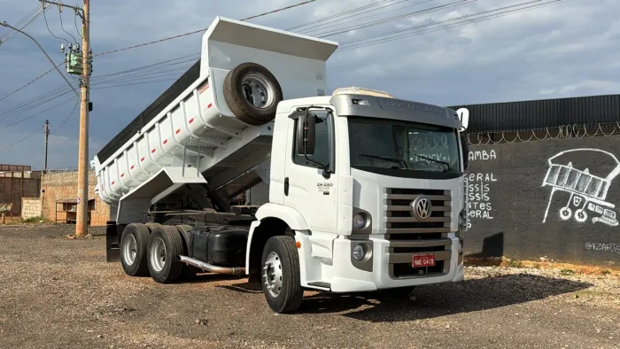 Vw 24-250 ano 11/12 caçamba Truck