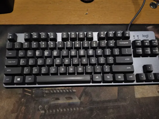 Teclado Logitech K835 TKL