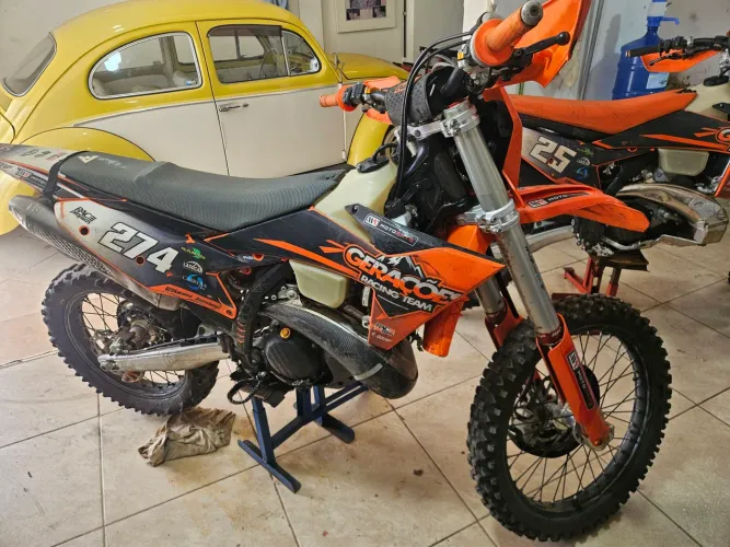 Moto ktm 300 exc 2 tempos 2025