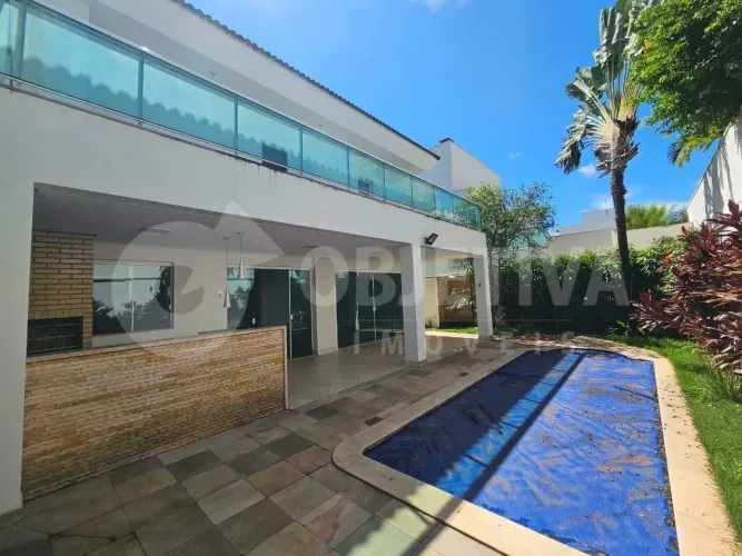 Casa em Condomínio à venda, 4 quartos, 4 suítes, 4 vagas, Jardins Roma - UBERLANDIA/MG