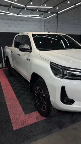 Toyota Hilux CD SRX 4X4 2.8 TDI 16V Diesel Aut. 2021