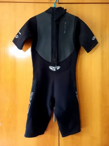 Wetsuit Roupa de Borracha Surf Neoprene 2/1.5mm Cristalgraffiti tam. L - excelente estado