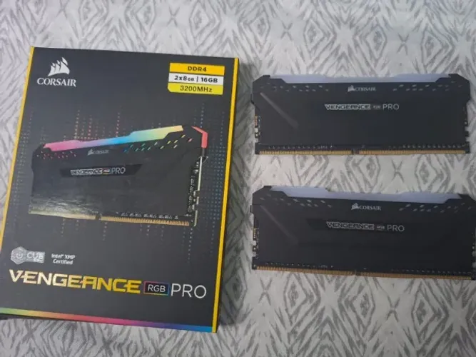 memoria ram dd4 corsair vegeance pro