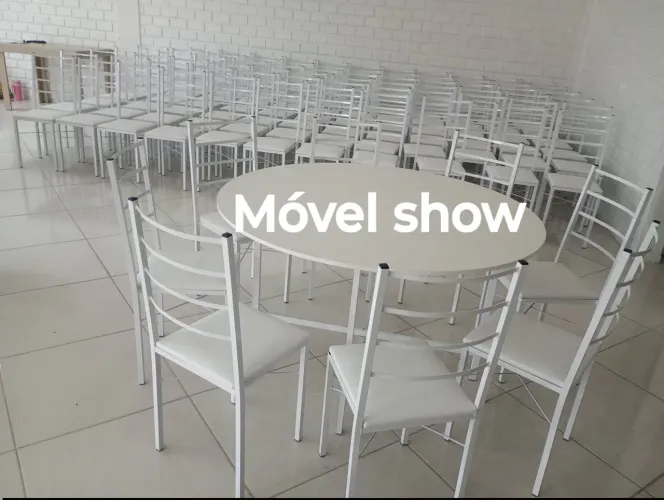 Mesas e cadeiras especiais para salão de festas e eventos 